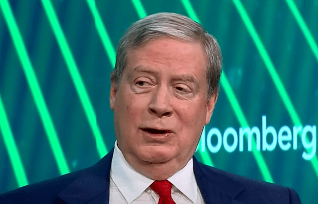 Stanley Druckenmiller买入航空股、亚马逊、华纳兄弟探索,同时卖出博通
