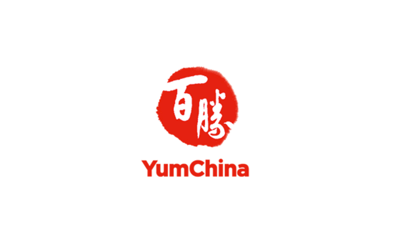 百胜中国2027年起100%自由现金流回馈股东：2026-2028年每股双位数复合增长，YUMC股价微跌0.43%至43.57美元